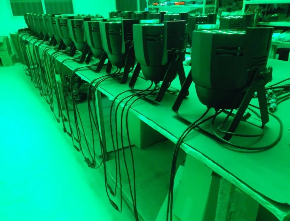 6 шт./лот чехол с Par64 DMX сценическое освещение led par мыть 18x12W RGBW 4 в 1 | Лампы и