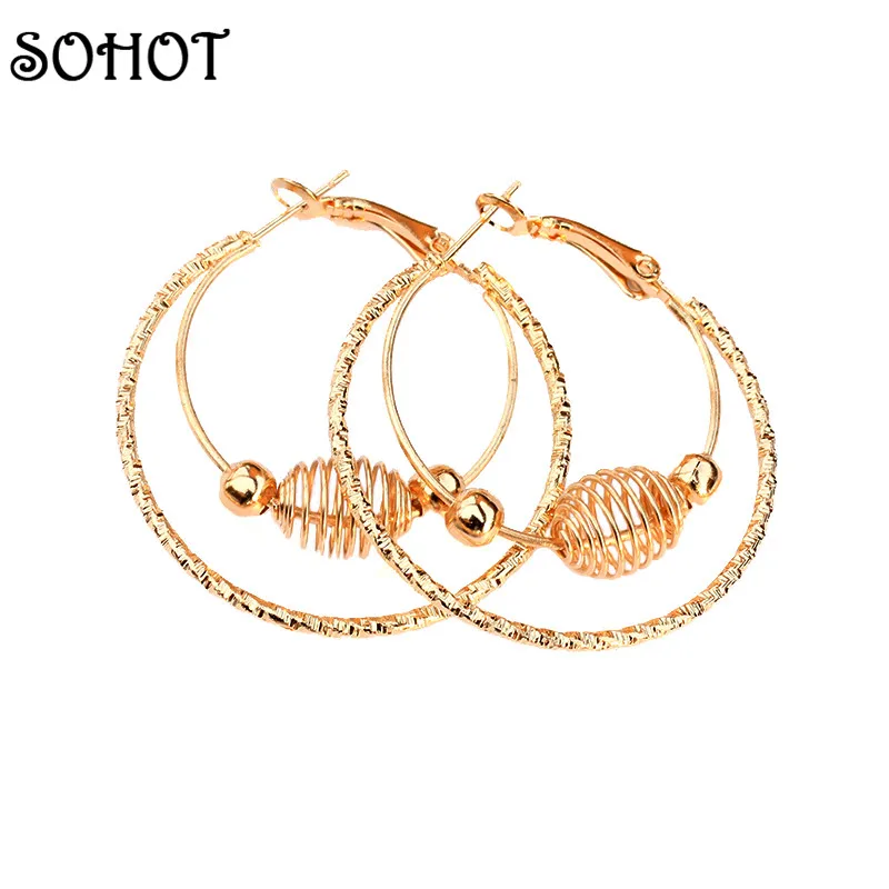 Золотистые металлические серьги кольца SOHOT большие круглые текстурированные