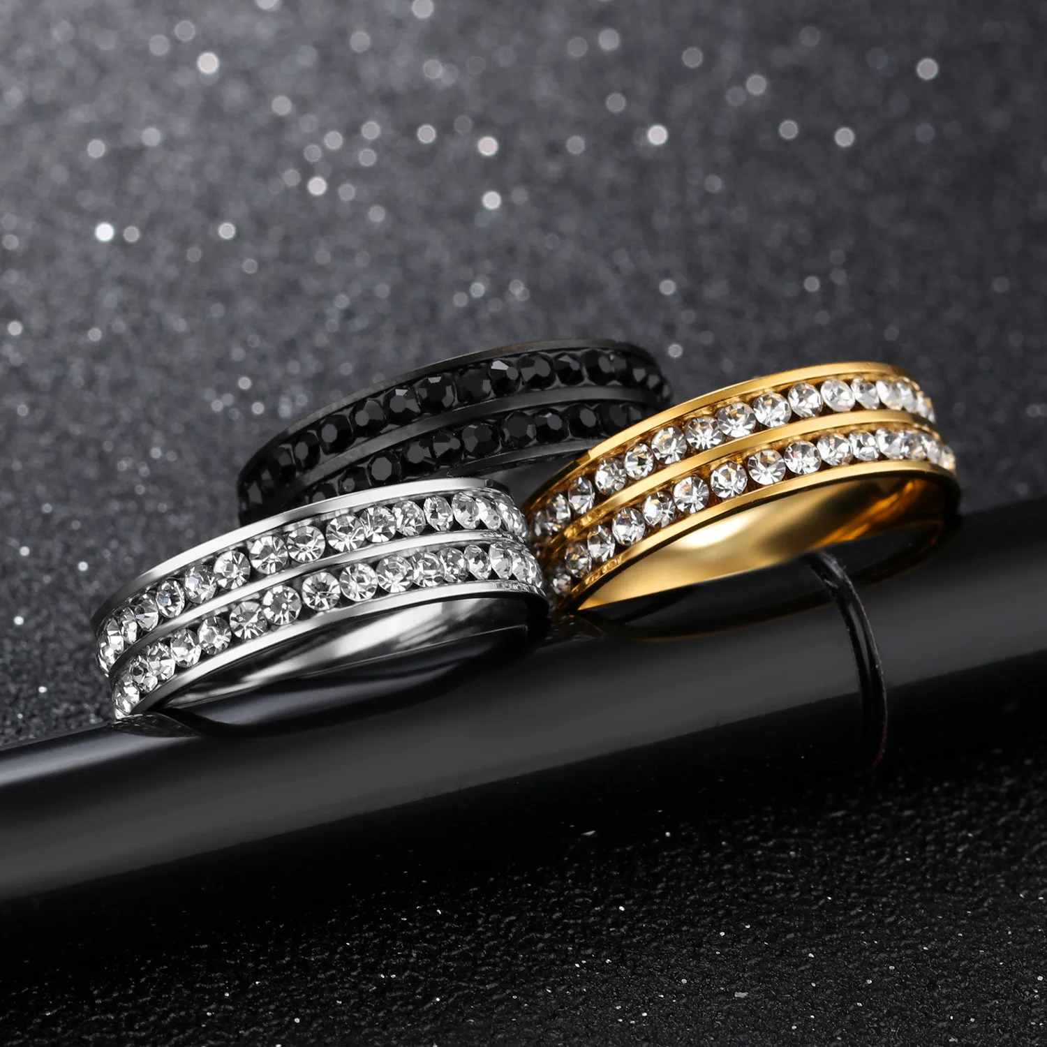 Кольцо женское из титановой стали с фианитом индивидуальное Ювелирное Украшение