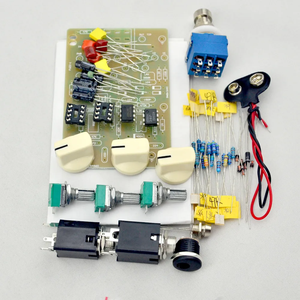 DIY Fuzz& Distortion педаль все комплект с 1590B Стиль алюминиевая коробка, True Bypass для бас гитары