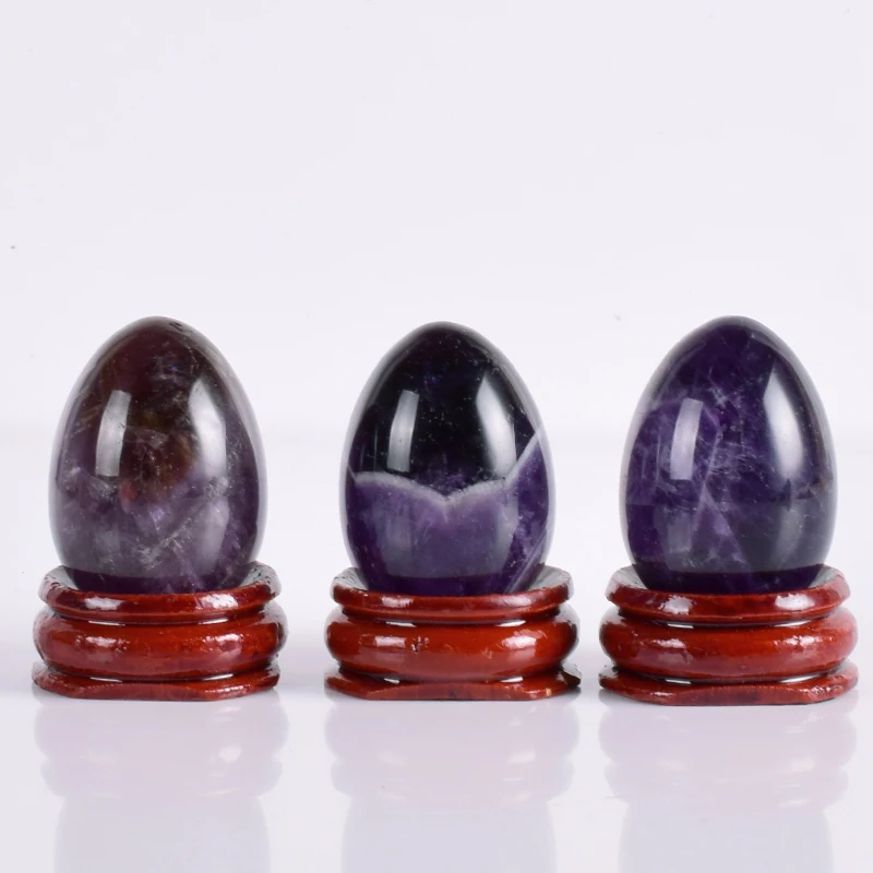 Яйцо с аметистом и деревянной основой 35*25 мм |