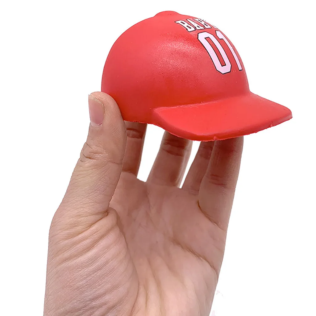 Миниатюрные мягкие красные сливки медленно восстанавливающие форму сжимаемые