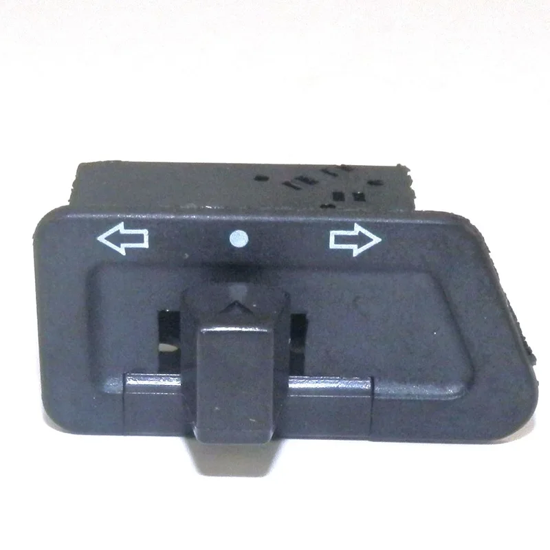

Scooter Light Turn Signal Switch Button fit Gy6 50-250cc Chinese Gas Moped
