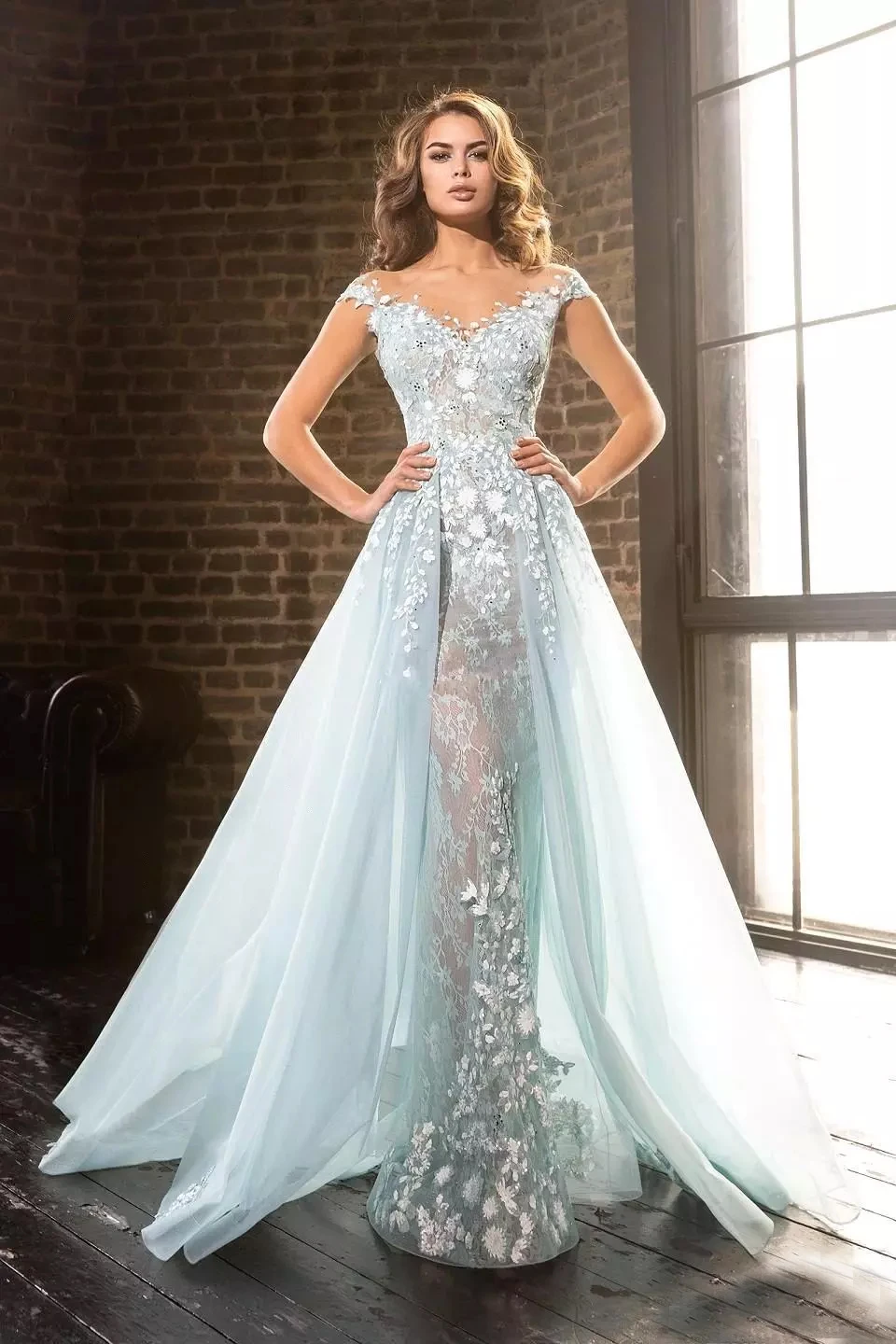 Светло-голубой цвет платье для выпускного бала Elie Saab прозрачное кружевное