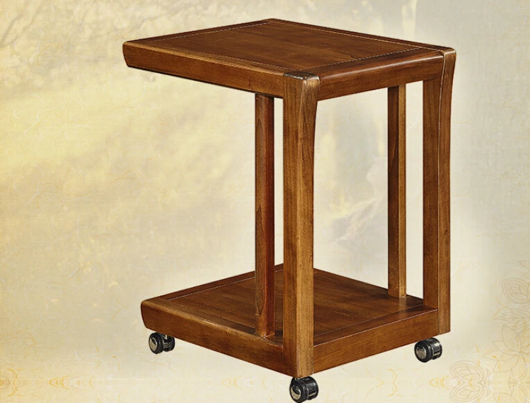 Полностью натуральная деревянная кровать несколько красивых диванов приставок.