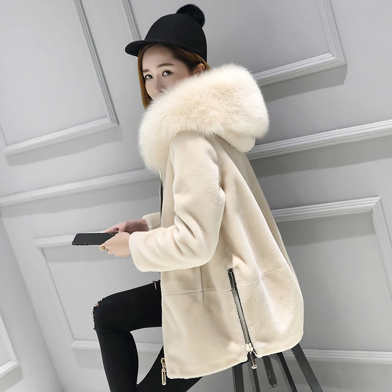 2022 women natural real sheep shearling fur coat 100% real shearling jacket with real The fox fur winter lady real wool fur