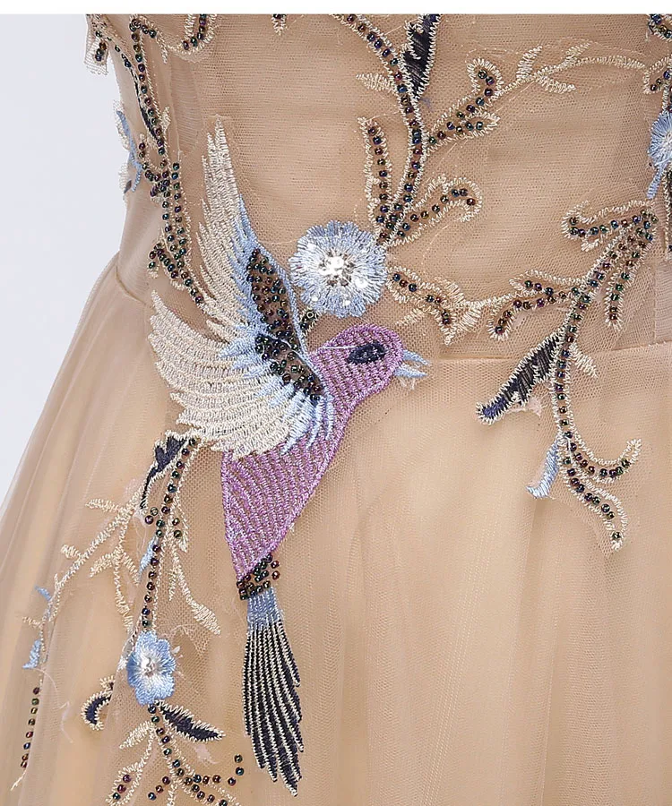 Шампанское гофрированный воротник птица вышивка бальное платье драматическая