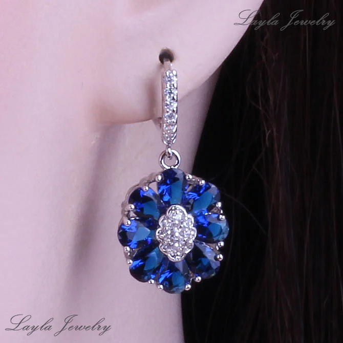 Серьги-подвески женские серебристые с синим кристаллом и белым фианитом |