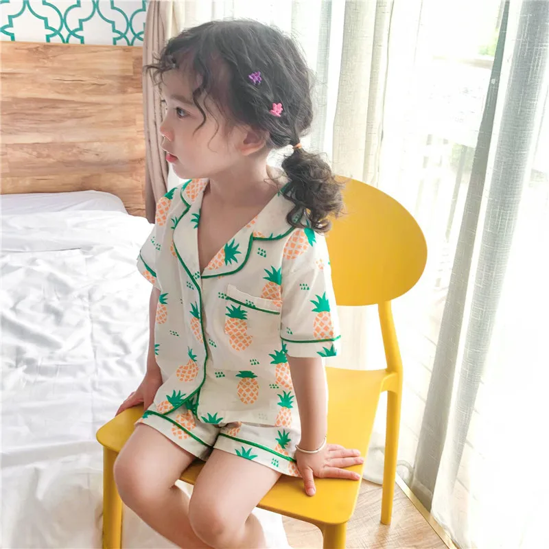 2019 Новые летние пижамы Детский комплект принт клубники с ананасами одежда для