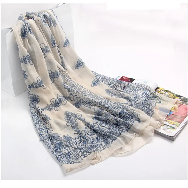 Женский шарф-шаль Тонкая шелковая нить синего и белого цвета 2019 |