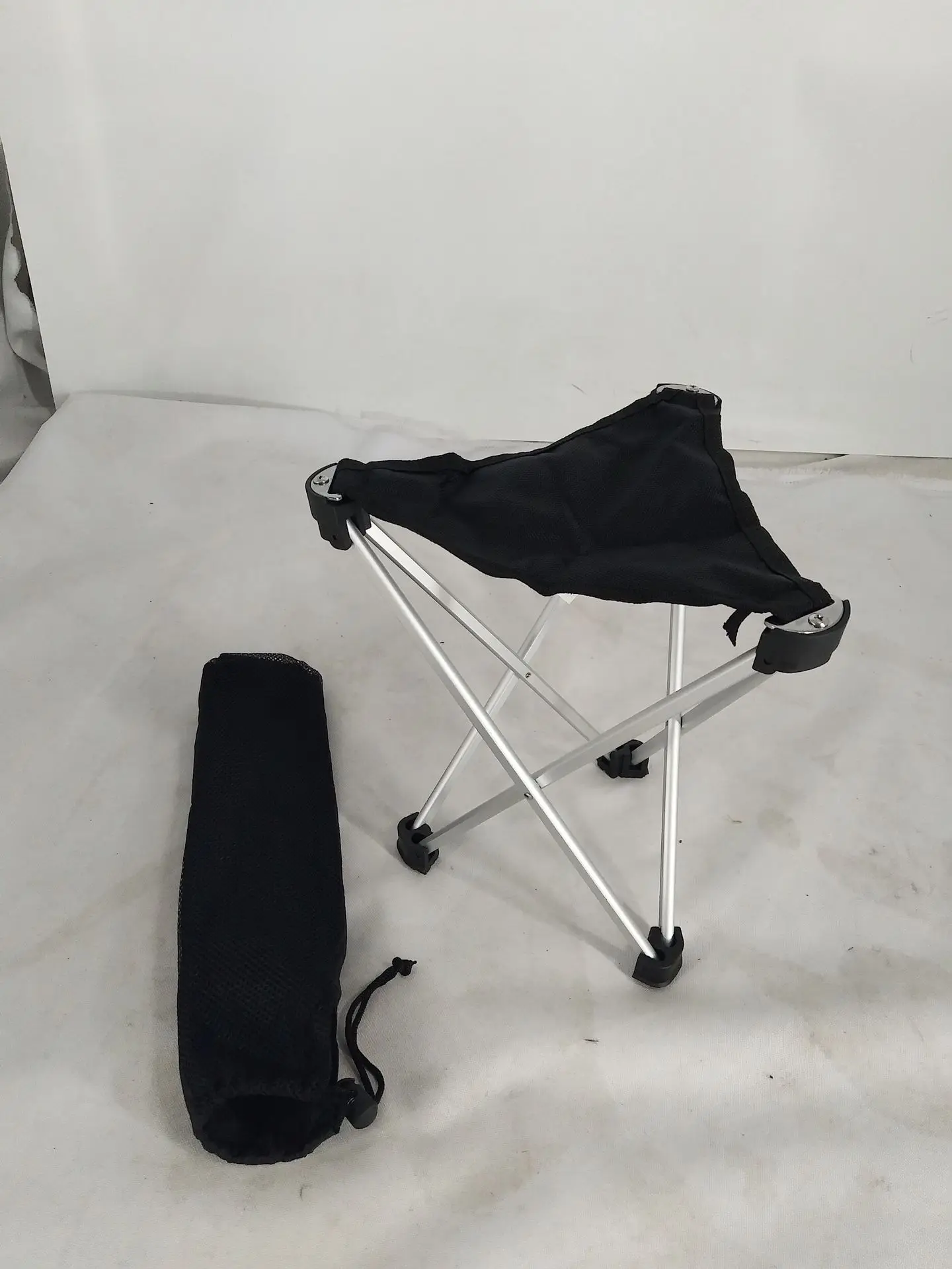 Алюминиевый трубчатый ультра легкий портативный треугольный складной стул из
