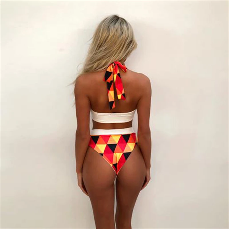 Женский купальник-бикини в клетку с лямкой на шее сексуальный укороченный топ