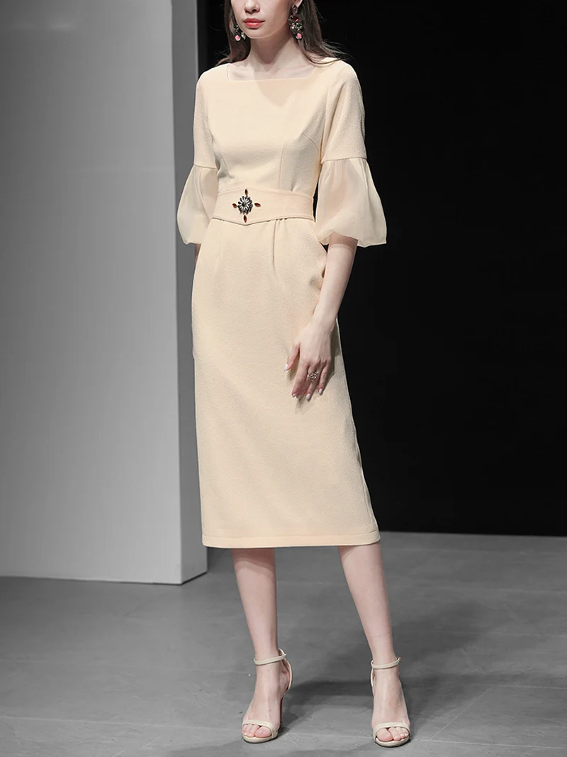 Женское платье с рукавом-фонариком однотонное шифоновое квадратным вырезом и