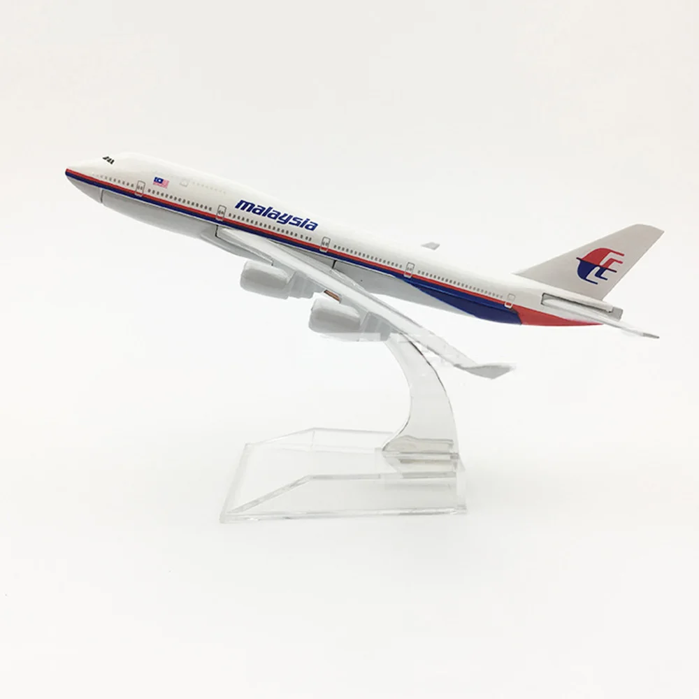 

Самолёт в масштабе 1/400, Боинг 747, Малайзия, 16 см, модель самолета из сплава B747, игрушки для детей, подарок для коллекции