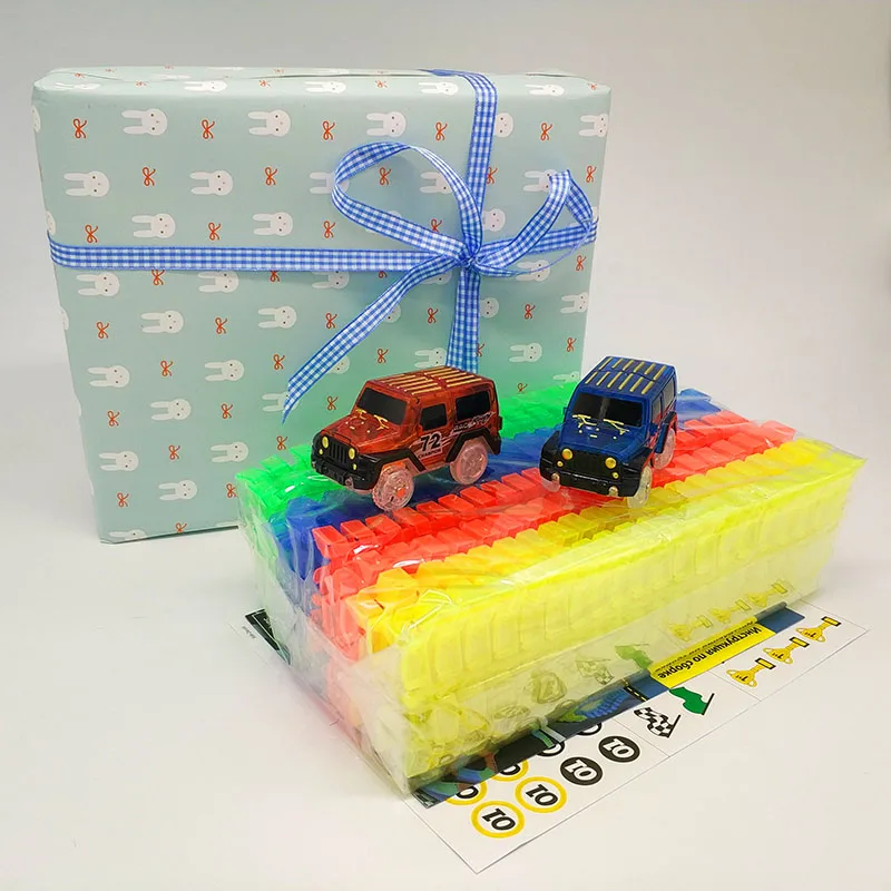 Gift Pacakge 320 шт., волшебный гоночный автомобиль, трек, строительный блок, светодиодные лампы, светящаяся Игрушечная машина, модель трека, развивающие игрушки для детей, подарки - Цвет: Gift Pacakge