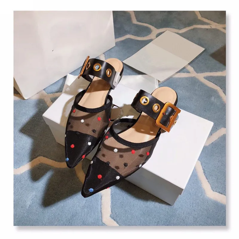 Женские тапочки с острым носком на низком каблуке разноцветные сетчатые