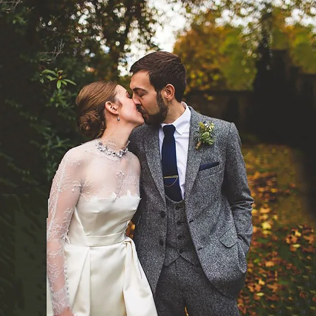 

Tailored Men's Suits Tweed Latest Release Gray Tweed Suit Men's Classic Winter Wedding Suit Men 3 pieces (Jacket+Pants+Vest)