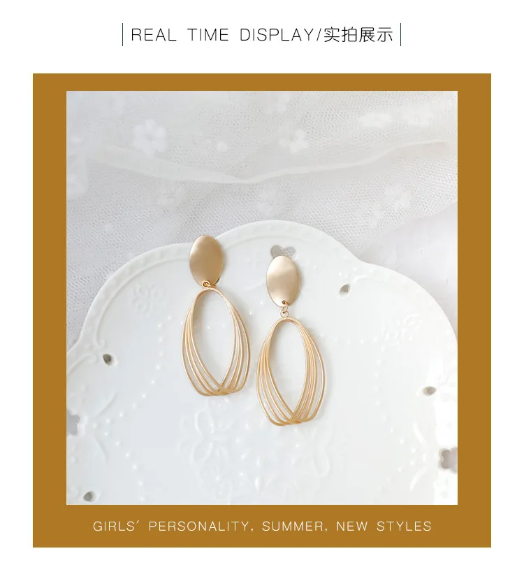 

Geometric Fashion Simple Earring For Women