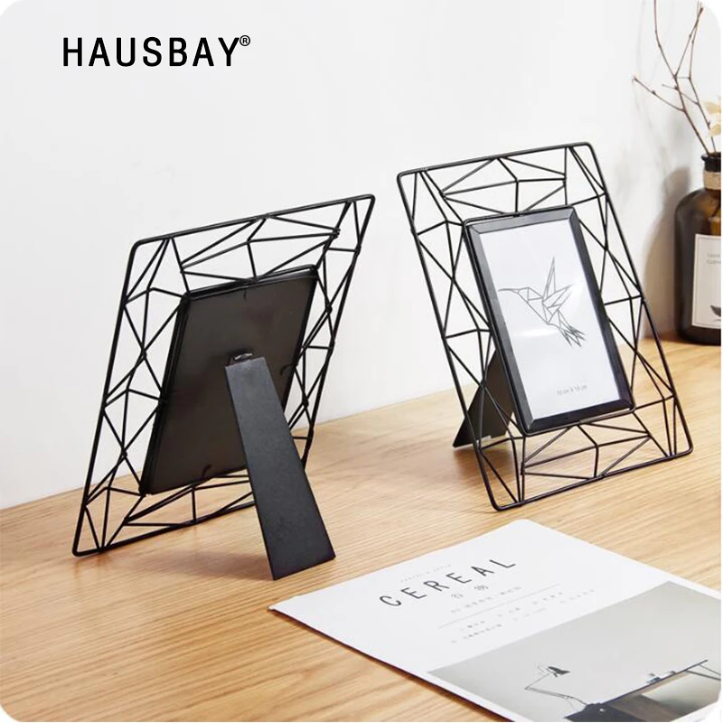 

Design Iron Skeleton Hollow Photo Frame 6 Inch Photo Frame Creative Desktop Decor Picture Frame Home Stereo picture frame 05434