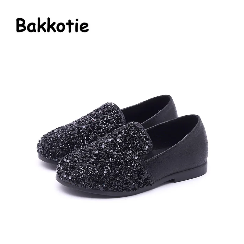Черный Bakkotie/Новинка года; сезон осень; модная блестящая обувь на плоской подошве для маленьких девочек; детская черная обувь; детская брендовая обувь для отдыха; мягкие симпатичные лоферы с блестками - Цвет: Черный
