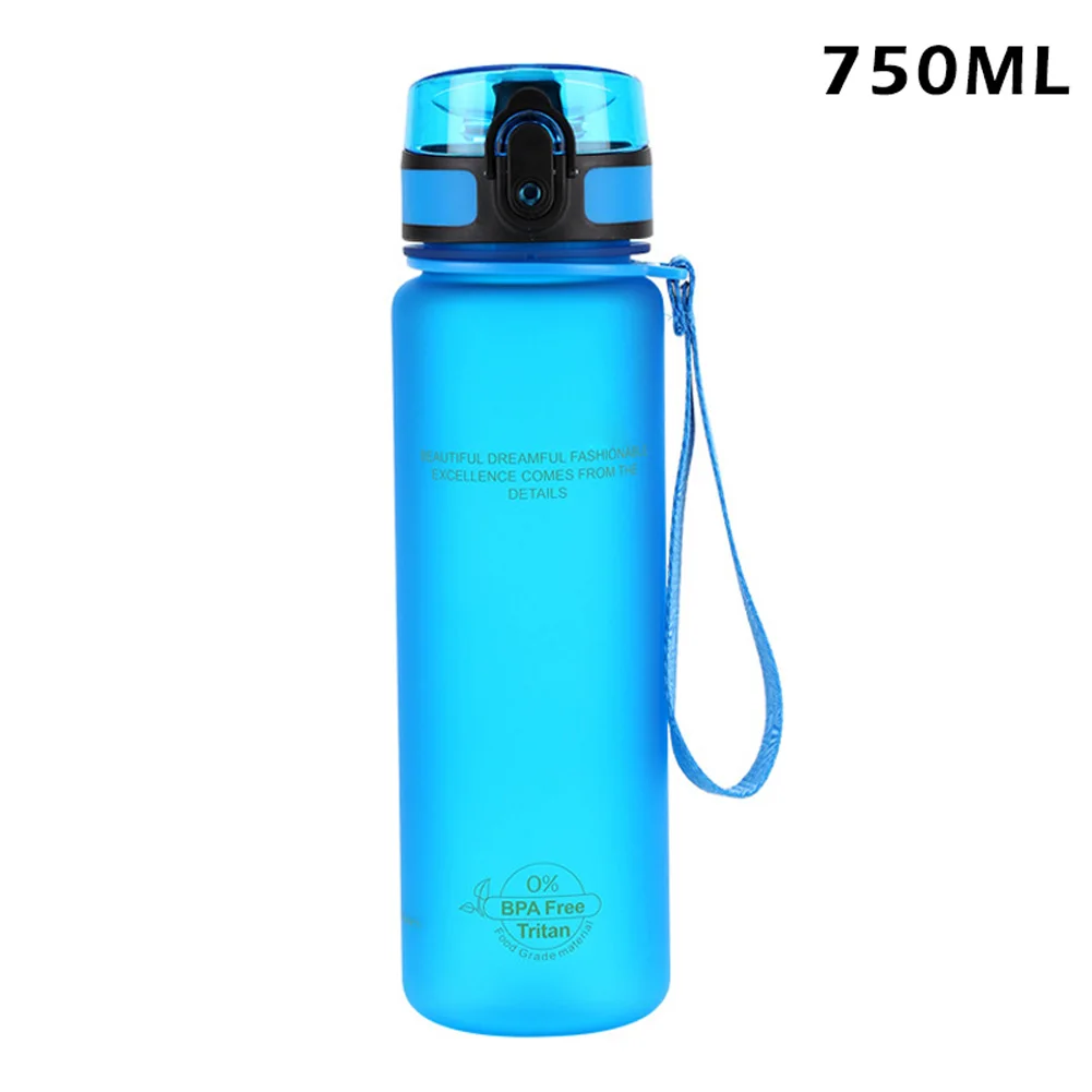 750ml blue Высокая портативная Спортивная бутылка для воды пластиковые анти-осенние Туристические Бутылки большой емкости для студентов DOG88 - Цвет: 750ml blue
