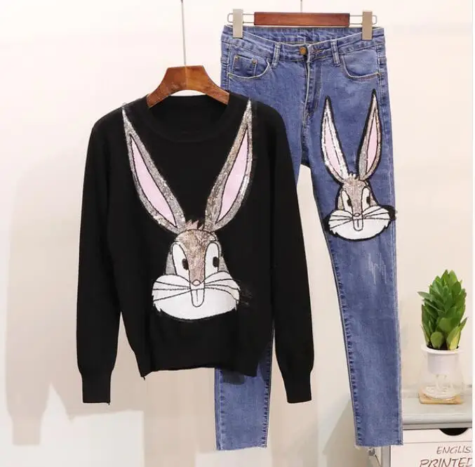 Женский комплект из двух предметов свитер с блестками и облегающие джинсы