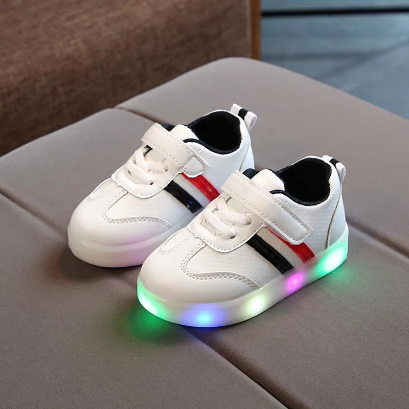 2018 New Spring Children LED Flash Sneakers Kids Fashion Luminous Light Soft Sport Shoes Girls Boys Breathable Toddler | Детская одежда
