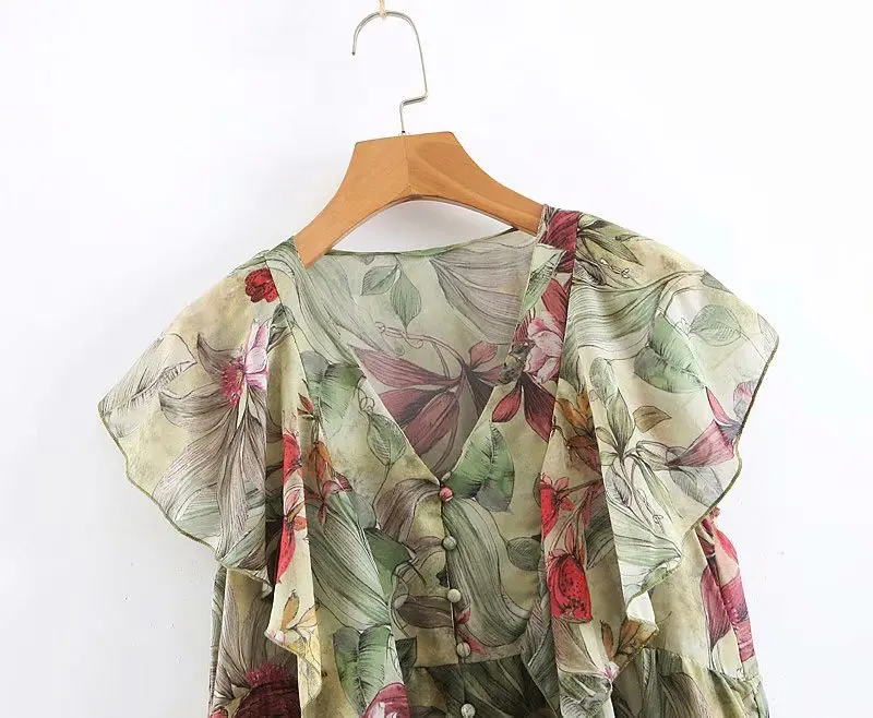 Модное платье на пуговицах с треугольным вырезом и принтом в европейском