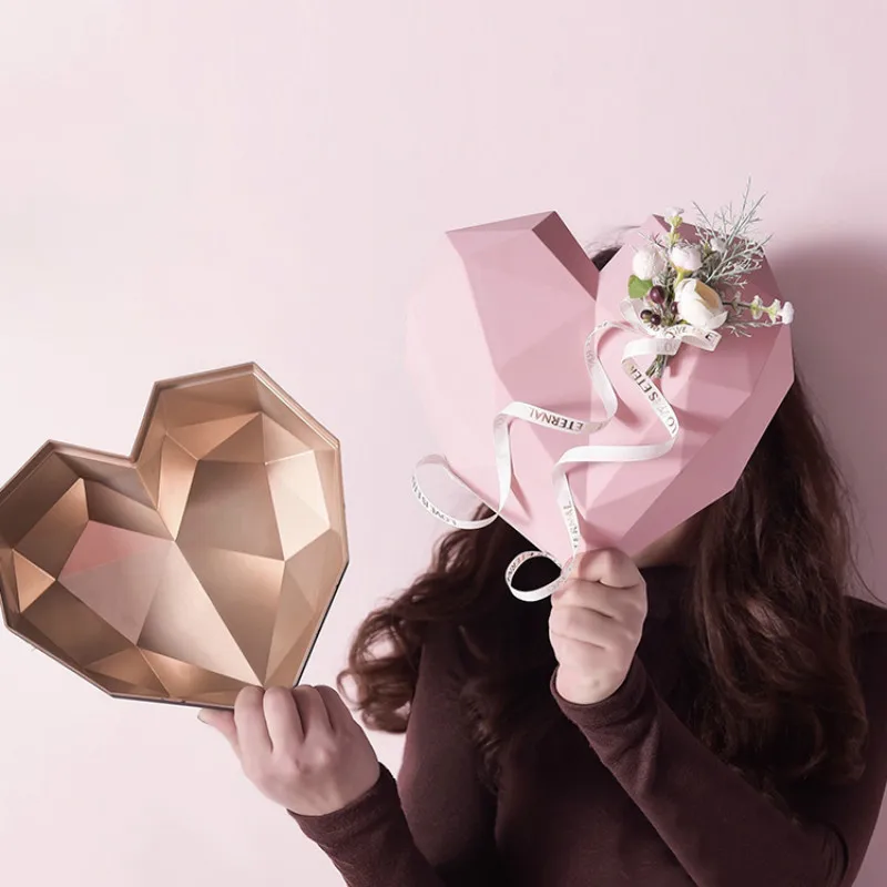 Коробка для цветов в форме сердца и бриллиантов букет подарочные упаковочные