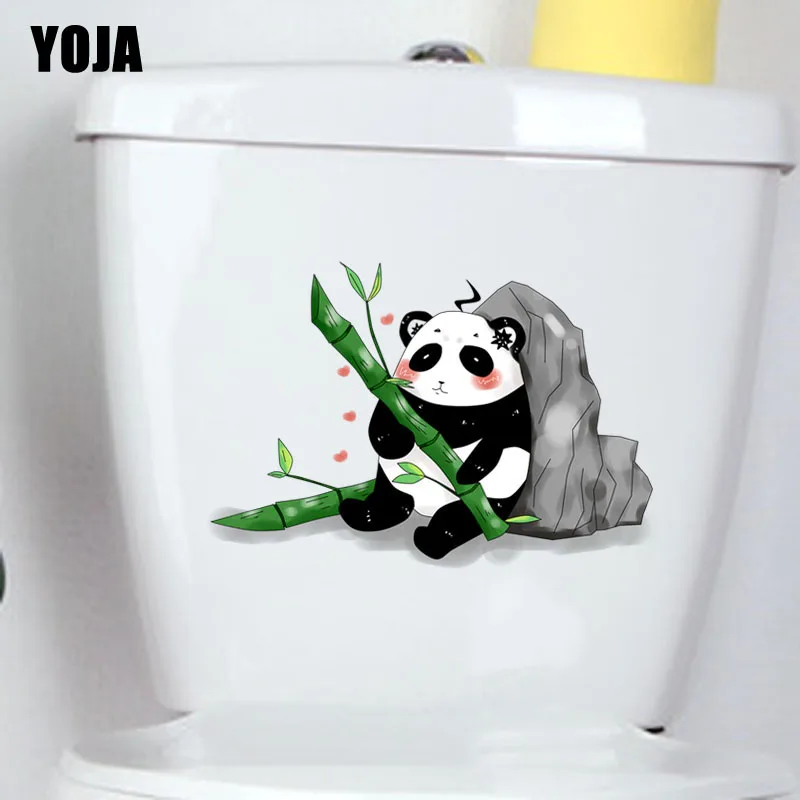 YOJA 21.3X14.7CM панды едят бамбуковые наклейки для унитаза Забавный мультфильм