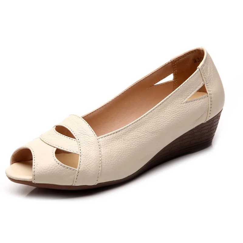 Beige 302 OUKAHUI/Элегантные босоножки из натуральной кожи женская летняя обувь пикантные женские Босоножки с открытым носком без застежки туфли на танкетке 4 см с закрытой пяткой 43 - Цвет: Beige 302