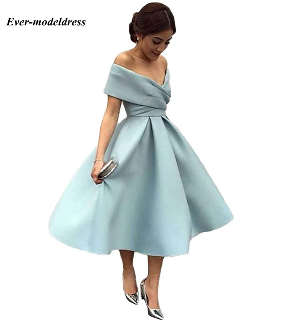 Платье подружки невесты с открытыми плечами ТРАПЕЦИЕВИДНОЕ атласное короткое