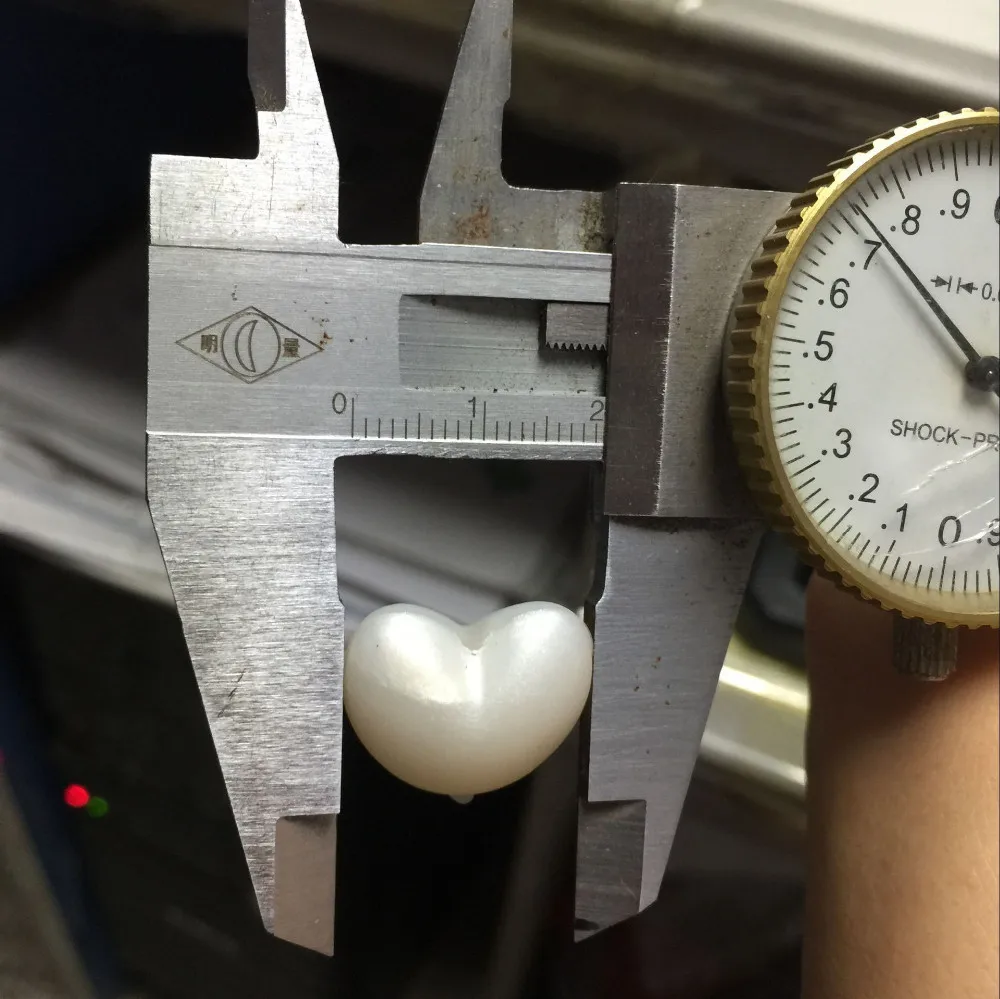 20 видов цветов Силиконовые Бусины (20 мм в форме сердца) незакрепленные бусины для