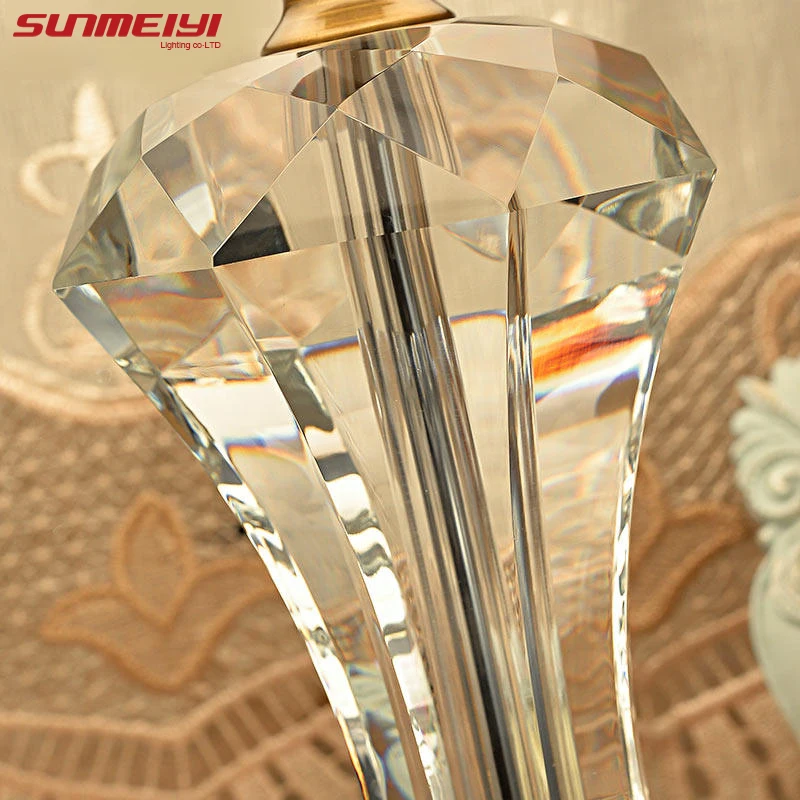 Светодиодная настольная лампа с блеском современная светильник для чтения