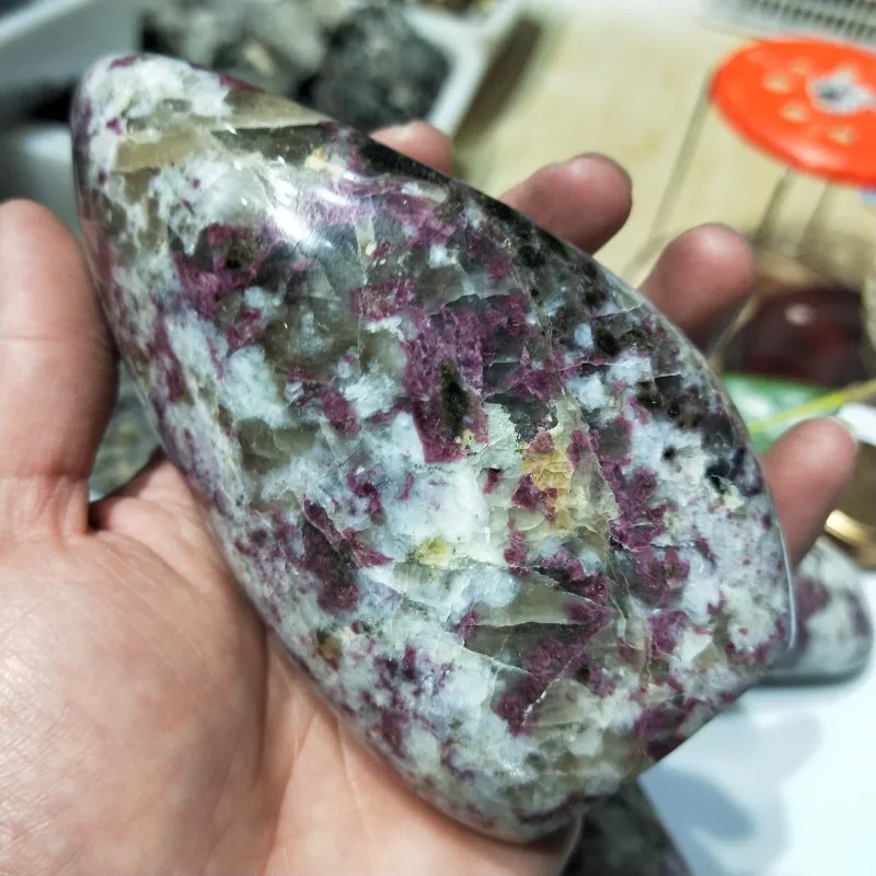 500-800 г натуральный кристаллический камень цветение сливы турмалин сырье