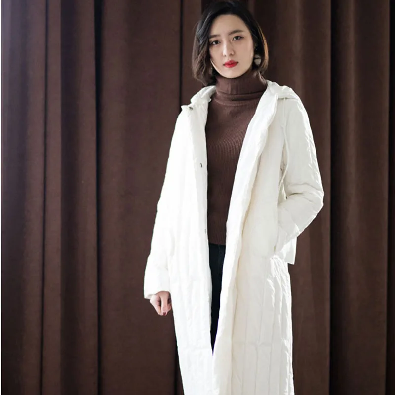 Женская белая куртка-пуховик на утином пуху 2018 зимнее однотонное повседневное