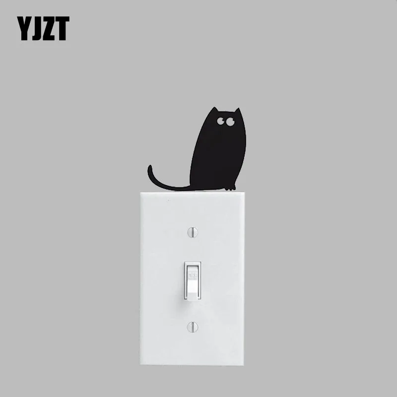 Фото Одинокая недовольная кошка Виниловая наклейка на стену Декор хороший внешний