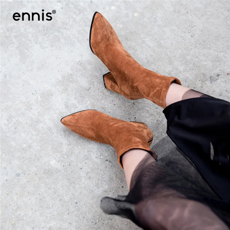 ENNIS/ модные осенне-зимние сапоги до середины икры женские растягивающиеся сапоги с острым носком ботинки из флока на очень высоком каблуке обувь на молнии сзади A895
