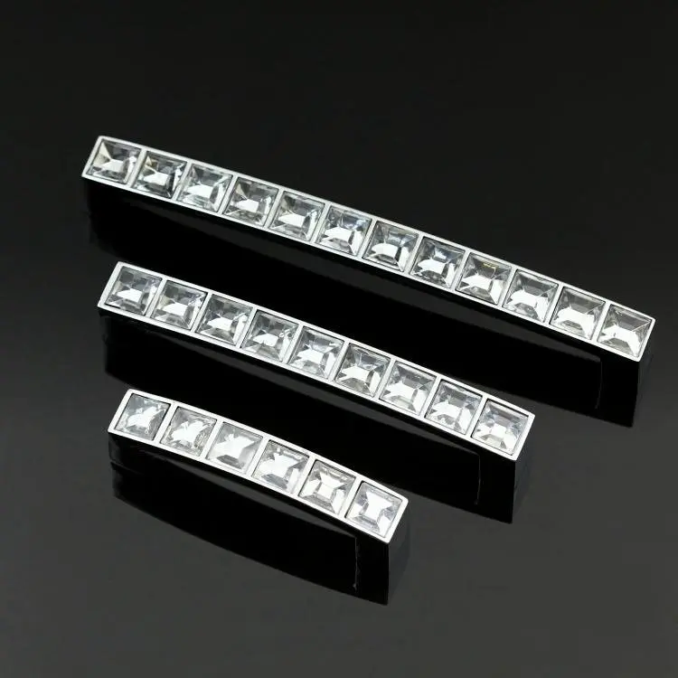 

30Pcs K9 Crystal Handle With Zinc Alloy Chrome Metal Part(C.C.:96, Length:108mm)