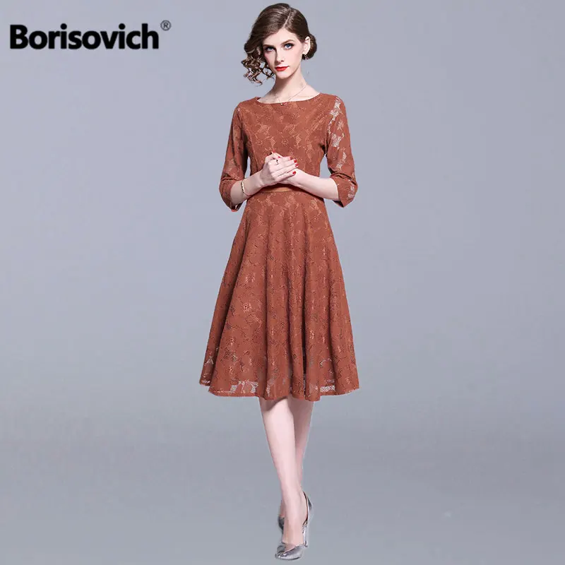 Женское кружевное платье Borisovich элегантное приталенное трапециевидной формы с