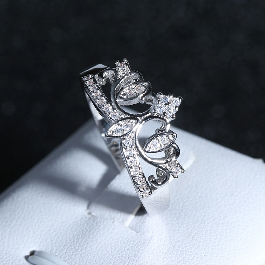 Модные очаровательные Корона Полые циркон кольцо украшения для Для женщин