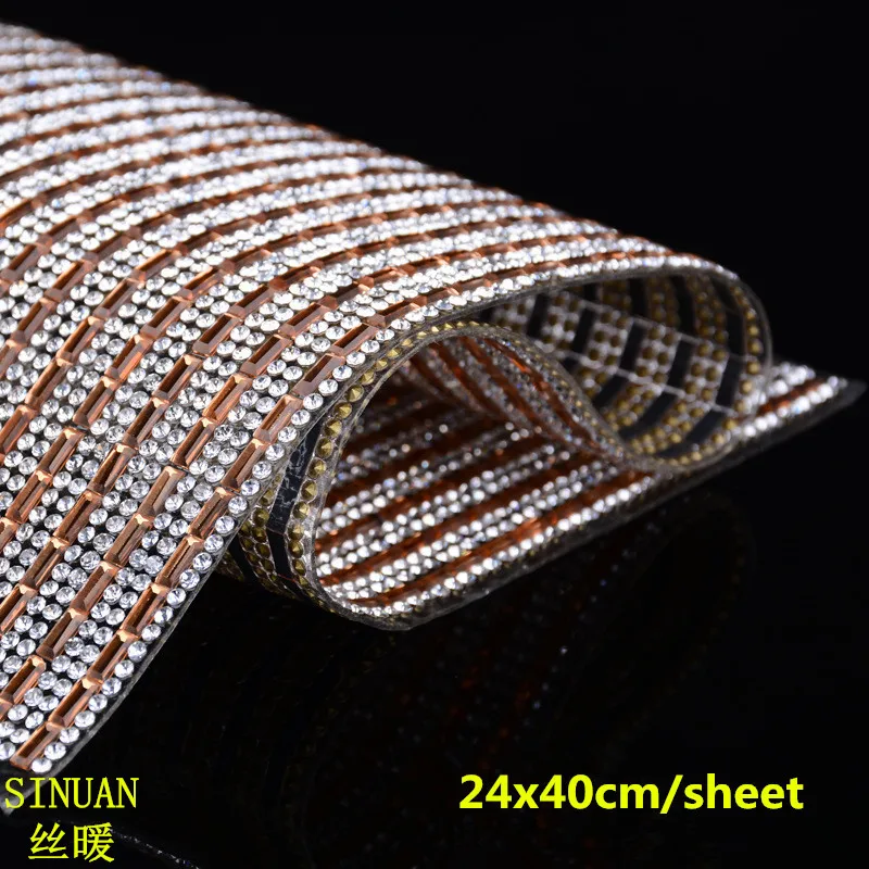 Кристальная ажурная ткань со стразами персиковая и белая отделка кристаллами