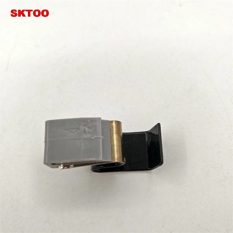 Пружинный зажим STKOO для газовой топливной двери бака Mitsubishi Montero Outlander Lancer Eclipse Galant