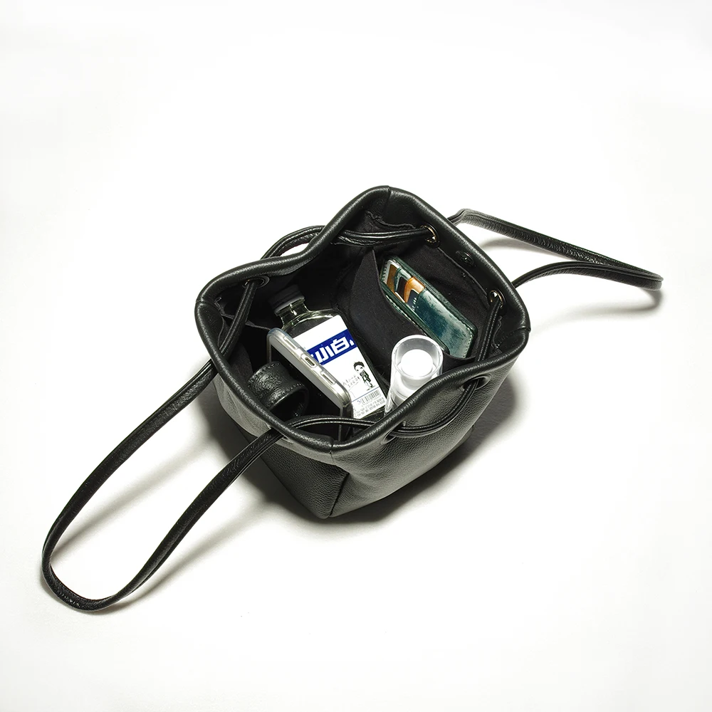 

Black Genuine Leather Handbags New Full Grain Square Portable Slung Dual-Use Bag 2way Small Bucket Bag
