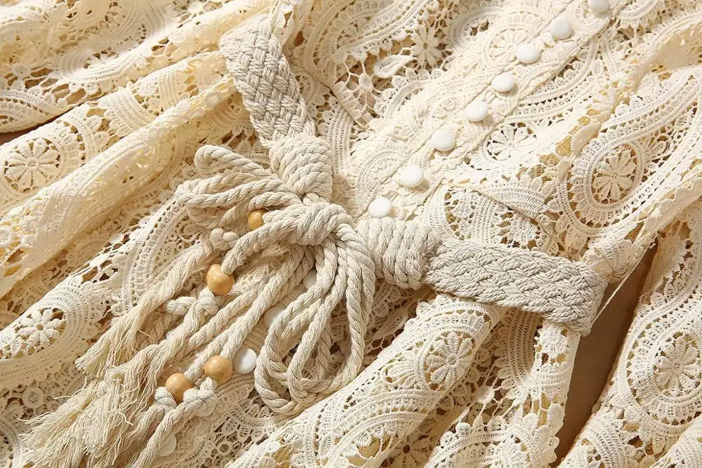 

Autumn 2019 new European and American women's wear Hollow out the embroidery The lantern sleeve Fashionable long-sleeved dress