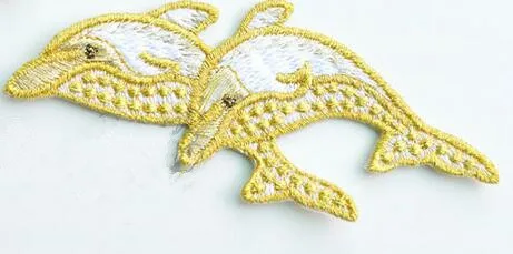 golden right 1 pc 1 шт. синий цвет нашивка в форме рыбы вышивка тканевые наклейки Дельфин Патчи DIY детская одежда платье Сумочка Аксессуары - Цвет: golden right 1 pc