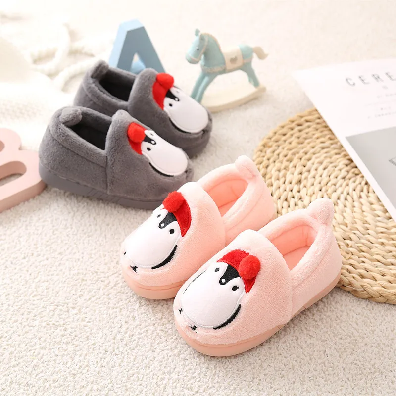 Детские домашние тапочки сезон осень зима хлопковые детские с милым пингвином