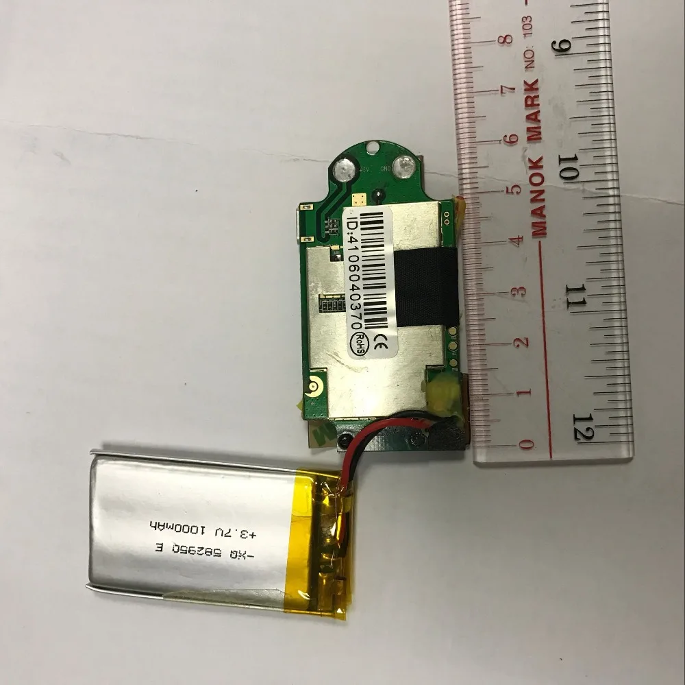 Маленький питомец Автомобильный gps трекер 1000 мАч Батарея Бесплатная платформа