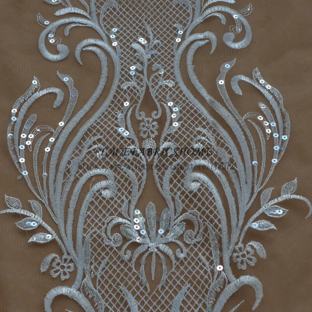 

Off white polyester with sequins on mesh embroidery fabric fashion Beautiful brilliance/wedding dress lace fabric