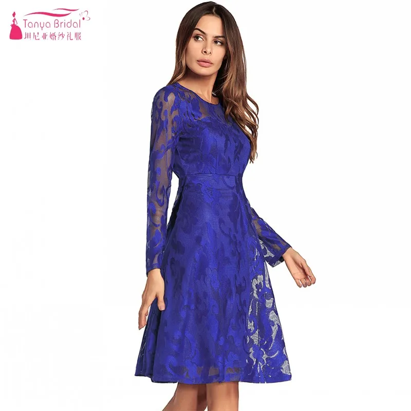 Коктейльные платья A Line с длинным рукавом Кружевное Платье До Колена простой